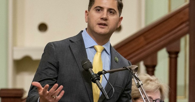 Top L.A. federal prosecutor struggles to secure protester indictments