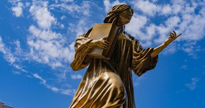 Simone Veil, Gisèle Halimi, Simone de Beauvoir… Les statues des dix femmes illustres célébrées à Paris : Actualités