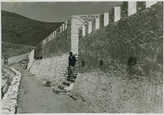 Gyaros Island of Exile - ICRC V-P-HIST -E-05818.JPG 13.06.1948 - Ghioura island, penitentiary camp nr.5. New construction for the kitchen, the showers and the laundry.