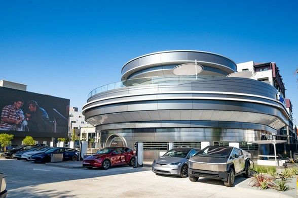 Tesla Diner & Drive-In