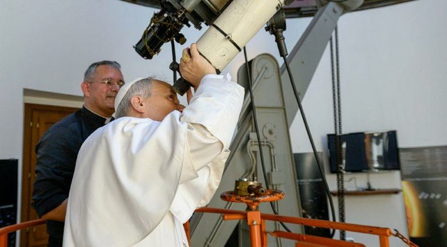 Pope Leo XIV appoints a new director for the Vatican Observatory - ZENIT