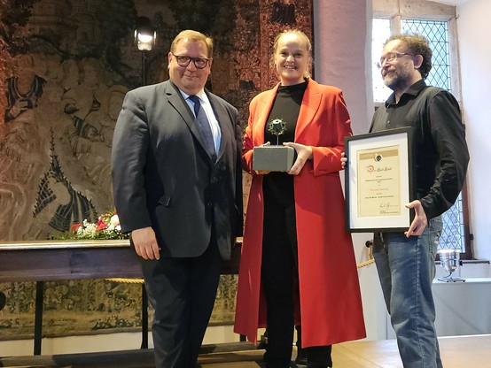 Theresa mit Oberbürgermeister Frank Meyer und Schirmherr Bernhard Hennen