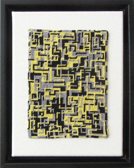 "Fraktal Raum" Gobelin Stickerei, 18 x 24 cm inkl Rahmen. Mehr Details kann man in meinem Onlineshop nachlesen: https://www.robertkis.eu/shop/fraktal-raum-gobelin-stickerei/