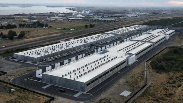 Mit zunehmendem Anstieg der Stromrechnungen montiert die Nachweise, die die Rechenzentren verantwortlich machen. Staaten spüren Druck zu handeln