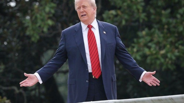 Trump spielt auf Transparenz im Epstein -Skandal