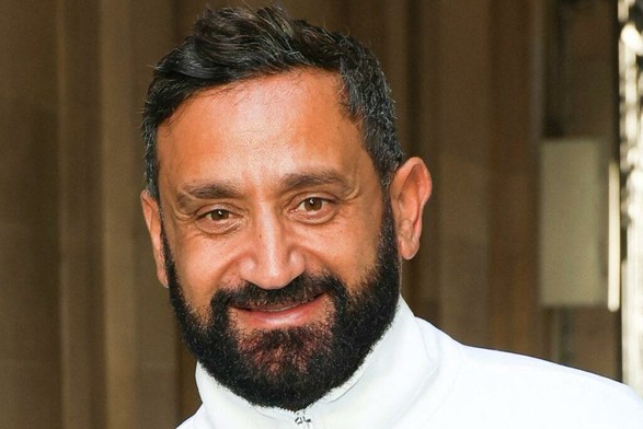 et hop, Cyril Hanouna officialise deux nouv ...
