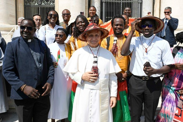 Prepare space in your hearts for God's love to grow, pope urges