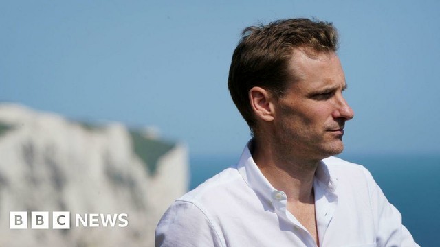 I had knife pulled on me in migrant camp, says Conservative shadow minister