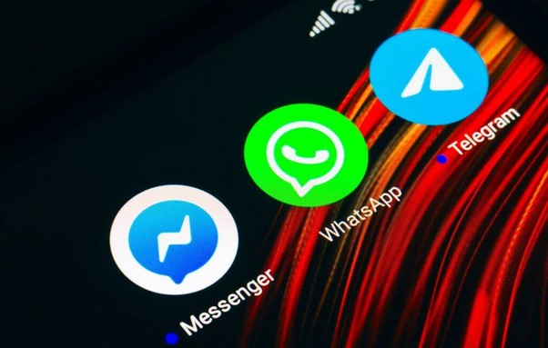 La Russie limite les appels sur WhatsApp et Telegram pour des raisons de sé…