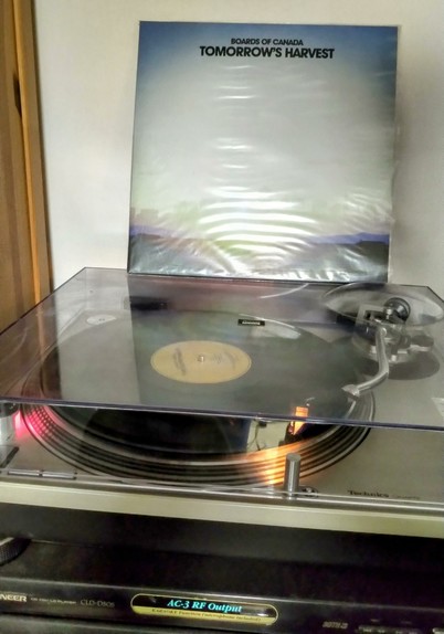 Playing Tomorrow's Harvest on the SL1200 turntable