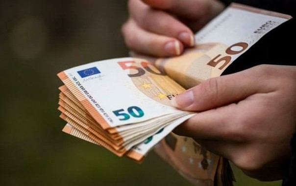 🇲🇩 Молдова раніше за Україну приєдналася до Єдиної зони платежів у євро

Молдова з 6 жовтня стала повноцінним учасником єдиної зони платежів у євро (SEPA - Single Euro Payments Area).
#Новини_звідусіль  #Новини_news #world_news #interesting_news @interesting_news  @news @world_news  #news  #news_from_around_the_world