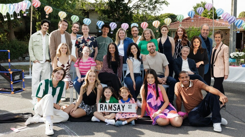 Neighbours wrap