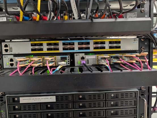 FS S5470-16Q rack mount 100G switch